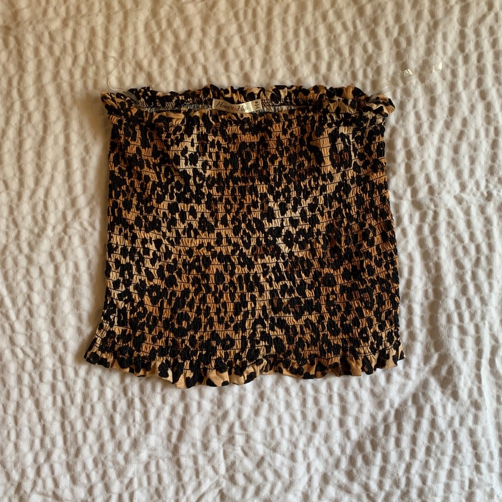 Heart & Hips Cheetah Print Crop Top Size Medium